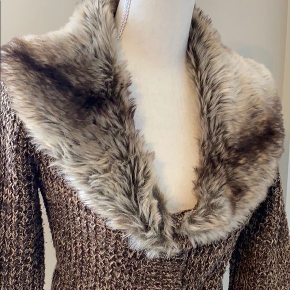 Cardigan - Picture 2 of 4